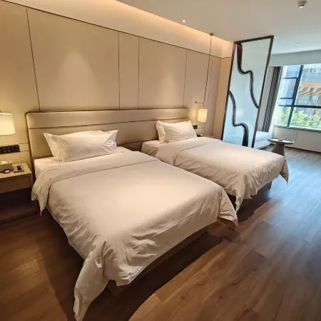 Maximin Hotel