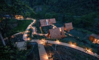 Trip.com Group Country Retreats (TREEWOW Tongren Joint Resort)