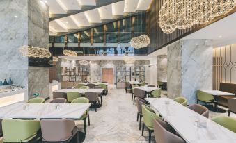 Kunshan Wanda Plaza Chunhui Road Atour Hotel