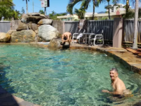 リーフ パームス モーテル ケアンズ・ノースのホテル