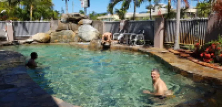 Reef Palms Motel Apartments Hotels in Cairns North