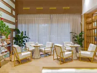 Chizhou Daqianmen Light Luxury Hotel Hotels in Chizhou