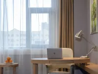 Vienna Hotel (Xinxiang DL Fat Donglai Sanpang Store) Hotels in Xinxiang