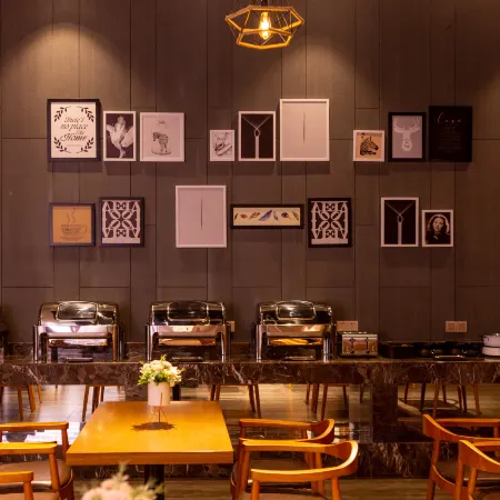 James Joyce Coffetel (Pedestrian Street store of Mudanjiang railway station