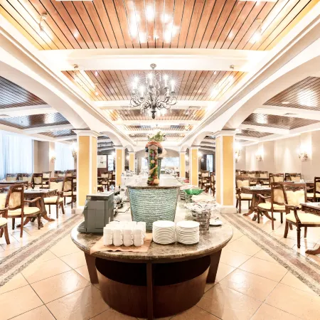 Foshan Sanshui ShiHuang Garden Hotel