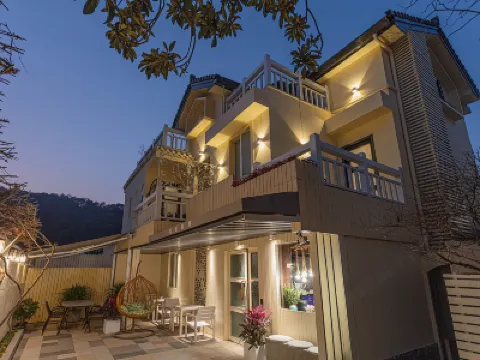 Yuan Jin Inn Hotels near Leifeng Tower