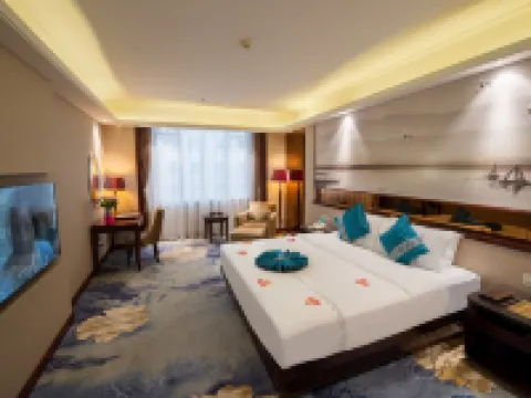 Zhaoqing International Hotel (Qixingyan Xinghu Scenic Area Branch) Hotel di Zhaoqing