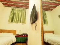 Gesang Huaxiang Xiangfen Hotel(the Potala Palace Baguo Street Store) Hotels in Lhasa