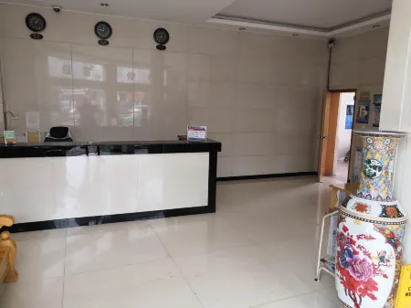 Shiping Jixiang Hotel