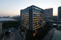Courtyard by Marriott Jiangyin Hotels in Jiangyin