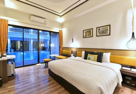 4. 차안부리 부티크..