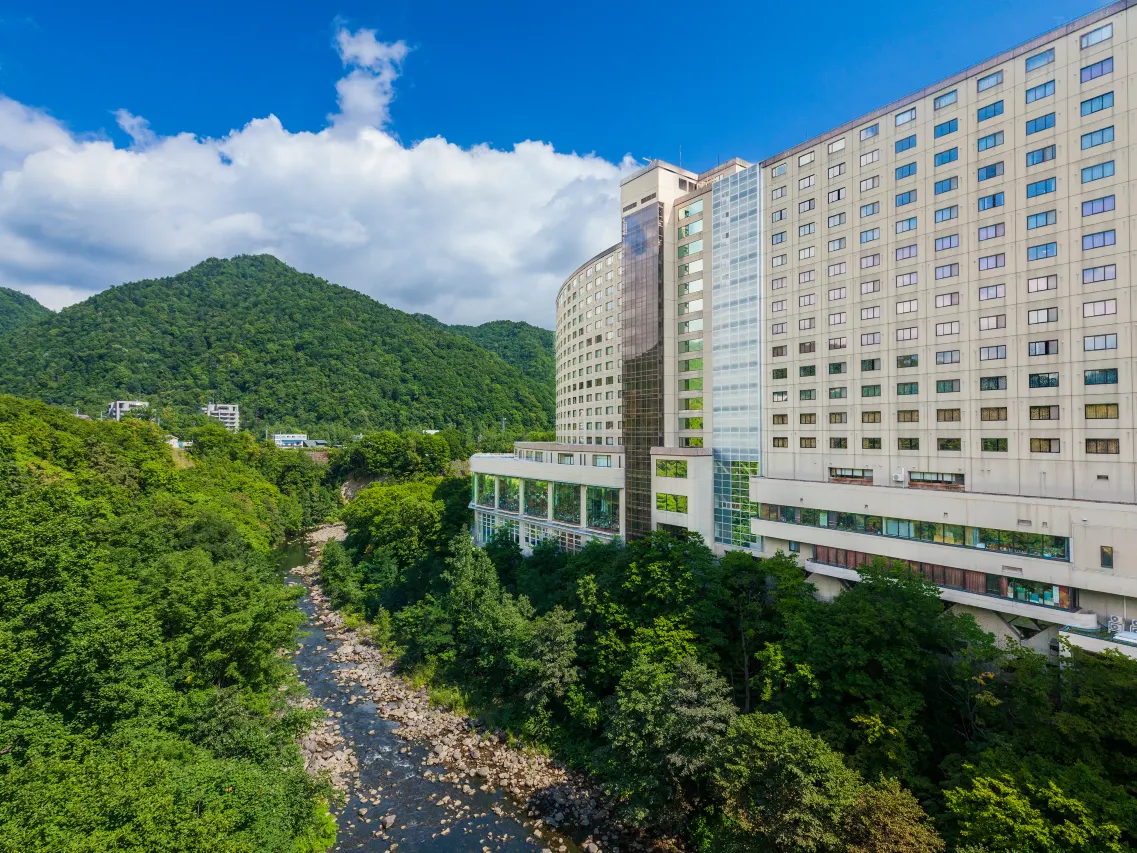 定溪山溫泉, 定山溪豪景飯店