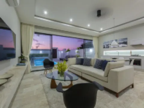 โรงแรมสกาย บีช