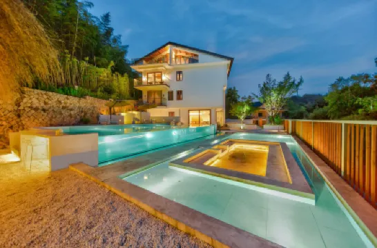 Moganshan Sheyin Resort Hotels near Moganshan Minguo Library