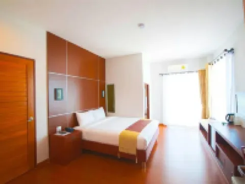 Fig Boutique Hotel Hotels near Kamphaeng Phet City Pillar Shrine