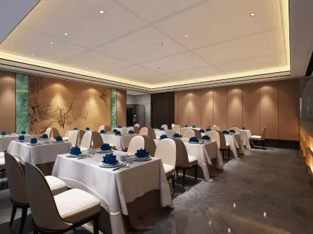 Xilong Hotel Отели рядом с достопримечательностью «Hunan Technical College of Water Resources and Hydro Power»