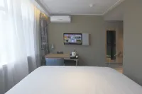 Hejilai  Hotel (Korla Youth Road People's Square)
