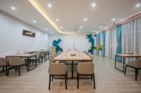 Rongjiang Tianchi Qiyue Hotel (Cunchao Football Field)