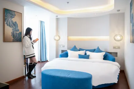 Hopin Select Hotel (Kunming High-speed Railway South Station college town) Отели рядом с достопримечательностью «Kunming University of Science and Technology Chenggong Campus Library»