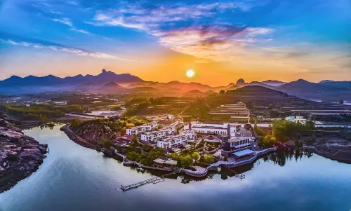 Yungu Xiangjiju Hot Spring Holiday Hotel Hotels in Wulian