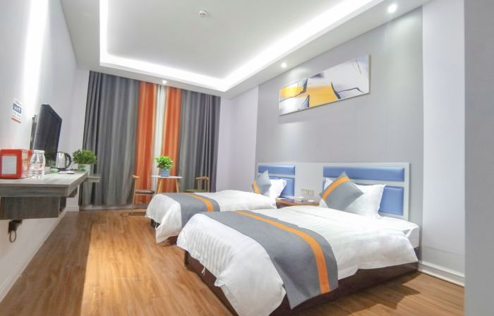 Xingren Back Garden Hotel (Wenhua South Road)