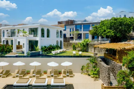 Miyue Shenzhen Tuscan Seascape Holiday Meisu Отели рядом с достопримечательностью «Dongshan Wharf»