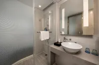 Holiday Inn Express EMEI MOUNTAIN by IHG - balcony