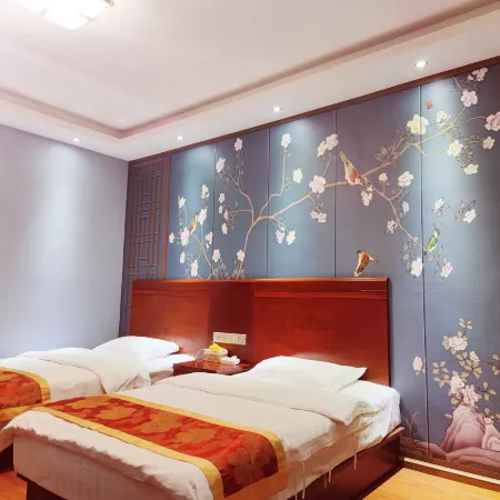 Luoping Bixiang Express Hotel