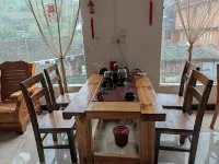 Longji Rice Terraces Yaomin's Homestay (Thousand-floor Sky Ladder Observation Deck) - อ่างจากุชชี่