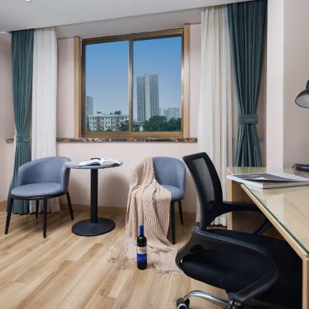 Nature Wake Spring Hotel (Shuyang Cangzhou Wenfeng Park Branch)