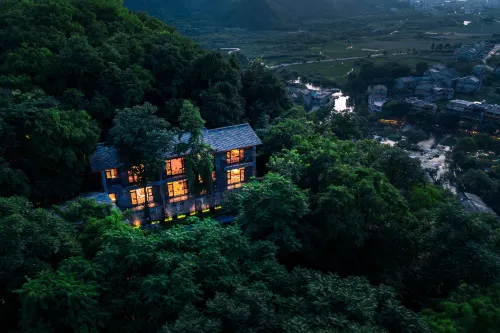 Huangguoshu Shengpin Cloud Stone Village B&B