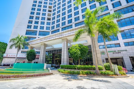 Lia Charlton Hotel Shenzhen