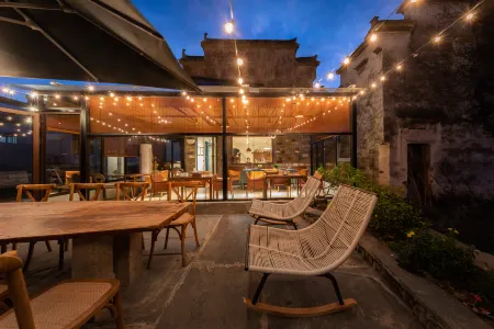 Yixian Nomadland My Collection Homestay Отели рядом с достопримечательностью «Yujianxiuli Water Town»