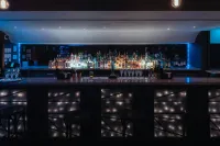 Royal Garden Hotel - 5-Star