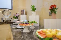 Huquan Bund Hotel Hotels in Mile City