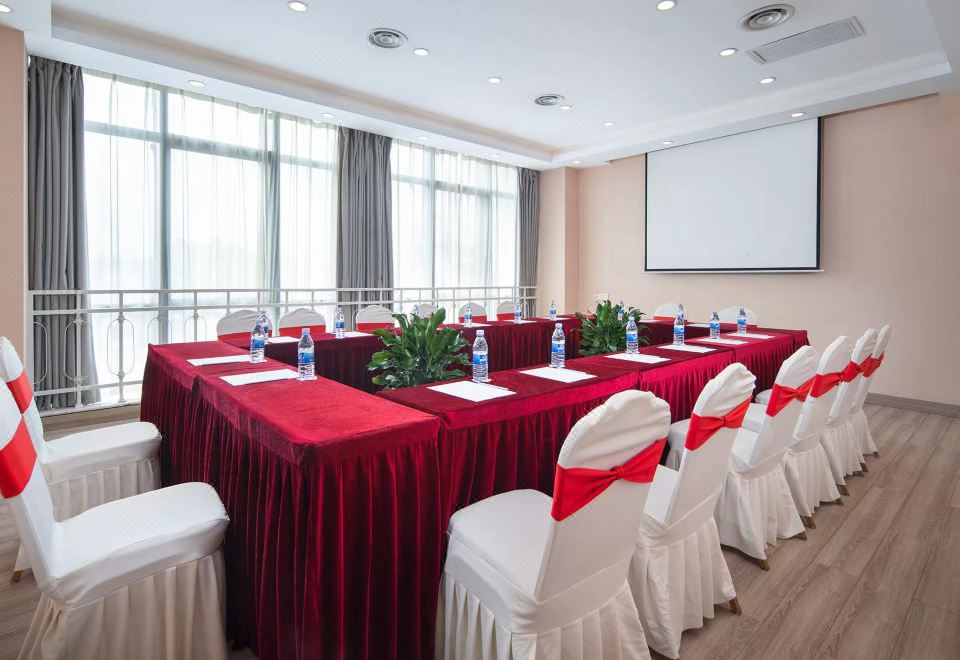 2. 포스트 호텔 안..