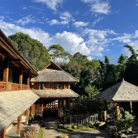 Jingmaishan Shishi Homestay
