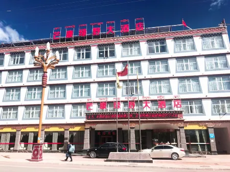 Lvye Hotel Отели рядом с достопримечательностью «Weise Temple»