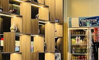 Zhaoqing Jinhong Business Hotel