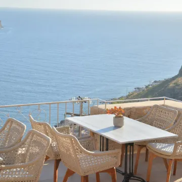 Akrolithi Boutique Hotel