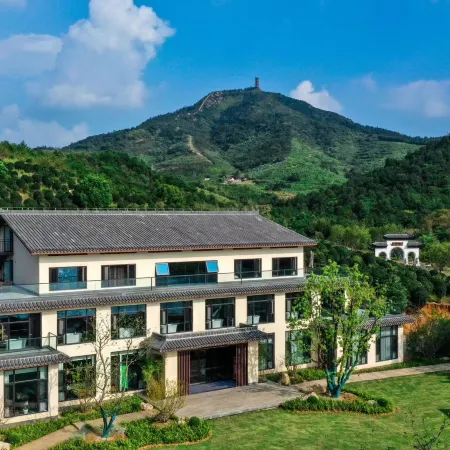 Lijiang Yefu Mountain Lixi Xiaoyuan Resort Villa
