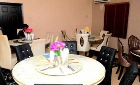 Groovy Hotel Akure - Housity