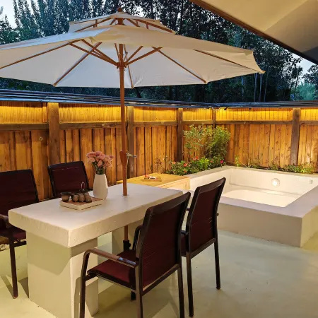 Bamboo wind Hall Hot Spring Resort Hotel (Xi'an Shijingli Branch)