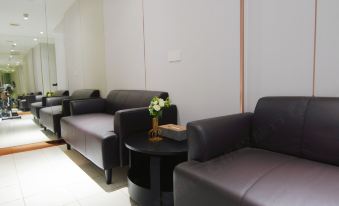 Yes hotel (Guangzhou Yongqingfang Shangxiajiu Pedestrian Street)