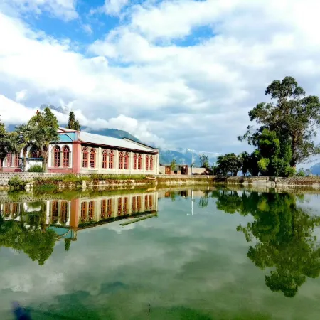 Nusu Yinxiang Chinese Inn (Laomudeng Jidu Church)
