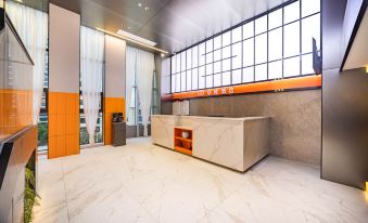Zigong Huacheng Hotel (Huashang International City)
