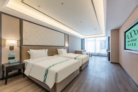 Xana Hotelle Hotel (Shijiazhuang Yiyou Shopping Center Baiqiuen Heping Hospital) Отели рядом с достопримечательностью «Shijiazhuang Vocational Technology Institute»