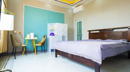 When encountering homestays and farmhouses in Huocheng Отели рядом с достопримечательностью «Xinyi Self-Drive Campground (Sayram Lake Branch)»