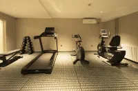 Romantic Season Middle Street Hotel (Shenyang Zhongjie Palace Museum Joy City Store) - gimnasio