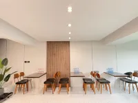 The Root River And the Mountain Hotel